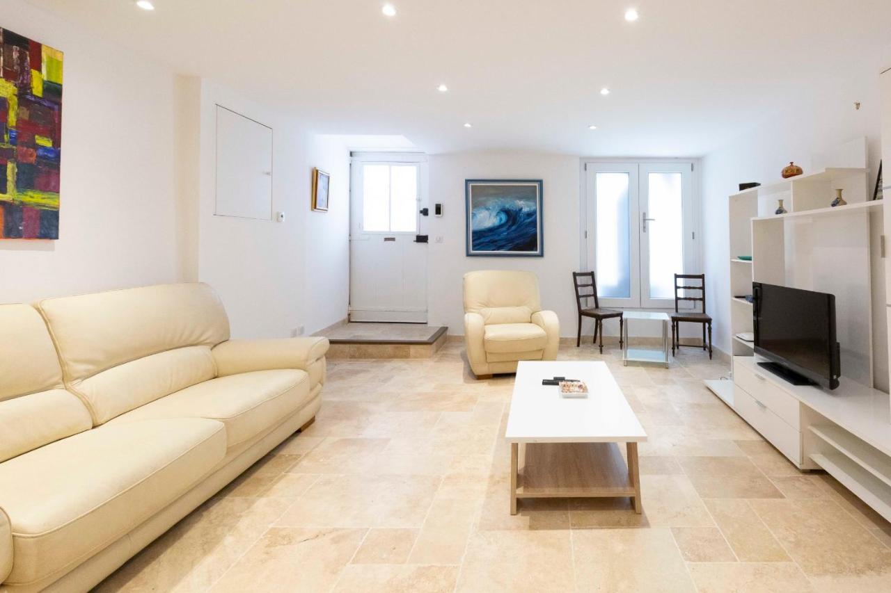 Maison De Ville Rue Fourmilliere Antibes Eksteriør bilde